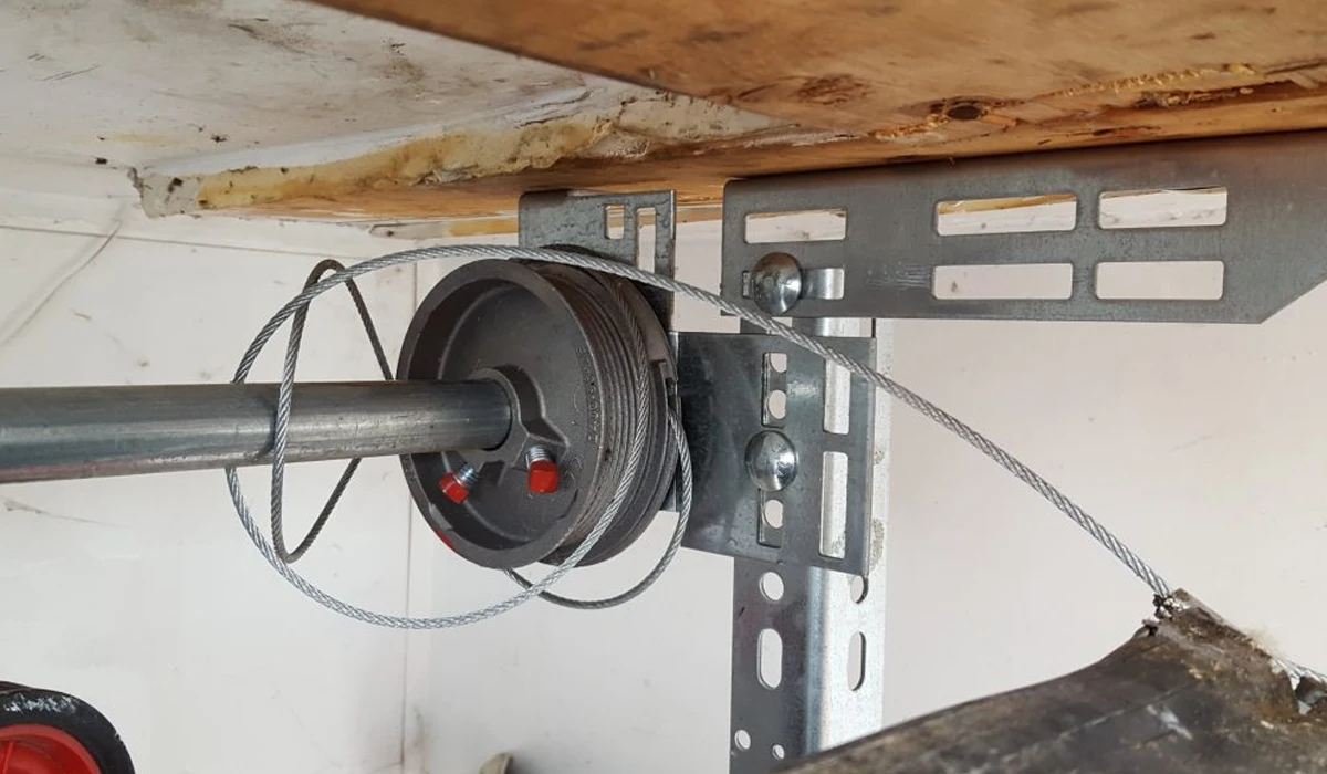 Garage Door Cable Repair in Las Vegas, NV